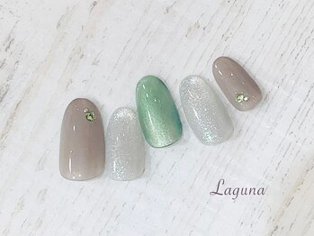 ラグウナ(Laguna)/オーロラマグネットとグリーン