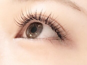 クラル(CLAR)の写真/お客様の目の形や生え癖、なりたいイメージに合わせてデザインをご提案★高技術でモチも◎理想のお目元に♪