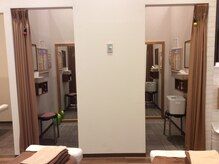 カラダファクトリー イーアス春日井店/更衣室は2つございます