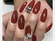 リッチネイル(Rich Nail)/ワンカラーにキラキラＶカット