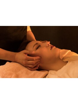 ホウレイ線・たるみ改善！予防ケア