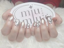 ミュウミュウ(miumiu)/冬×大人可愛いネイル