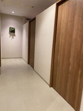 シーズ ラボ 名古屋駅前店/廊下