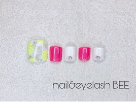 8月フットネイルデザイン☆