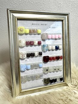 リトルムーン(Little moon)/3月〔foot〕monthly design 2