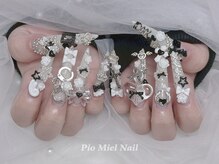 ピオミエルネイル 新宿(pio miel nail)/ &nbsp;&nbsp;&nbsp;モノトーン量産ゴテゴテ