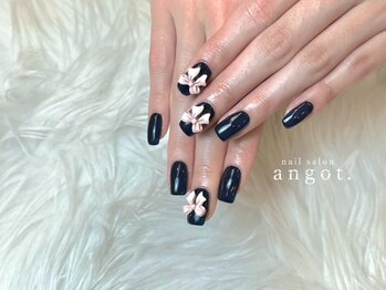 アンガット(angot.)/甘辛リボンネイル
