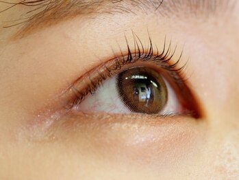 アッシュ 檀渓通店(ASCH)の写真/《自まつげを根元から立ち上げる次世代まつげパーマ》目の形に合わせた提案で仕上がりキ-プ♪理想の目元に!