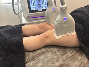 ラビ(La.美)の写真/太もも・ヒップを最新冷却で狙い撃ち!理想の美脚ラインへ。気になる部位をピンポイントで集中ケア