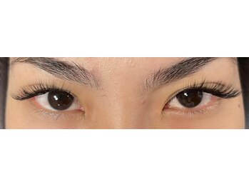 アイラッシュサロン ナチュレ 朝霞店(NATURE)/ LEDボリュームラッシュ400本