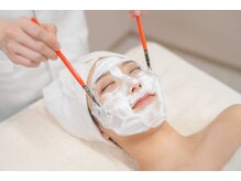 ジニエス(GNIES)の雰囲気（【限定価格】大人気の韓国肌管理ララピールが今だけ¥6,600！）