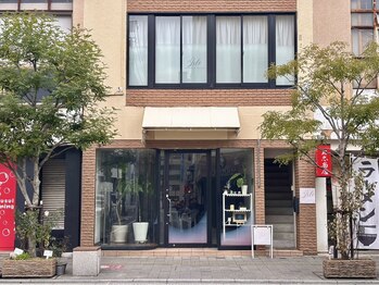 リル(Lile)/【道案内】6-1．階段で2Fへ