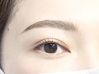 デンオブ(Den of)の写真/【似合わせまつげパーマ×骨格似合わせ眉】同時施術でスピーディーに垢抜け！すっぴんレベルも上がります◎