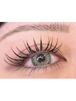 ボリュームのある目元にしたい