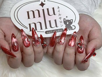 ミュウミュウ(miumiu)/冬×大人可愛いネイル