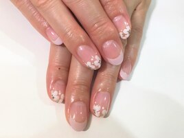 retreat nail