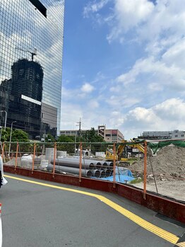 ネイルアバンス 大阪梅田店(Nail AVANCE.)/道路を渡り左へ