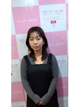 エクシアホワイトニング 調布店 岡田 亜美