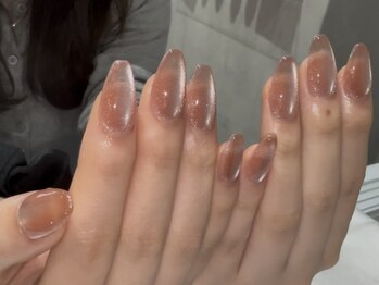 人気カラーマグネットネイル