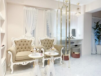 R-1ビューティーサロン 表参道/洗練された高級感の雰囲気