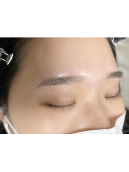 アイブロウメニューがあるサロン