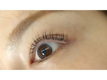 デリカトゥーラ(Delicatura)/パリジェンヌラッシュリフト