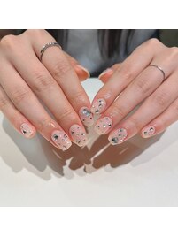 宝石ネイル