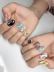 NAIL by STARry川口(スタッフ一同)