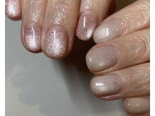 アルナイズネイル(Arnaiz nail)/ピンク×ホワイトマグネット