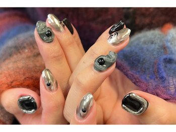 クロ(CULO)/ダーク×モード系ネイル