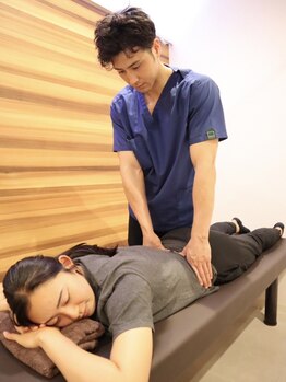恵比寿西口整体院の写真/根深い腰痛もリモートワークで辛い頭痛や眼精疲労もお任せ！姿勢も矯正する独自の骨盤矯正で痛みと決別を！