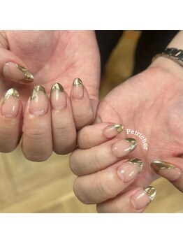 ぺトリコール(Petrichor)/うねうねミラーフレンチ