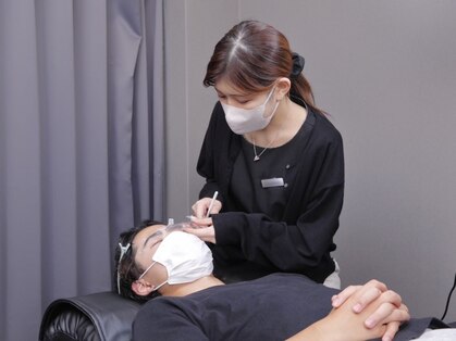 メンズ眉毛サロン 眉ラボ 北千住店【メンズ眉毛/眉毛/アイブロウ/眉毛パーマ】の写真