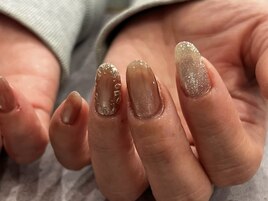 マグネットネイルキラキラネイル