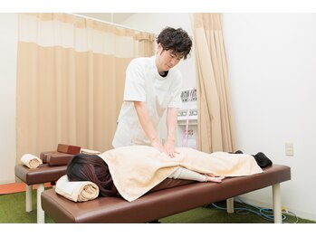 五井内房整骨院/施術風景