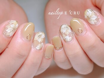 ネイルトップエクル(nail top E CRU)/