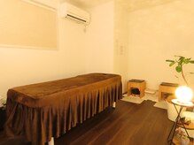 サロン カレア(Salon Kalea)の雰囲気(【完全個室プロジェクター完備】落ち着いた空間でリラックス♪)