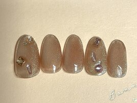 ビジューネイル