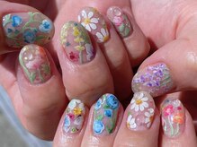 ネイル アトリエ コモード(nail atelier Comodo)の雰囲気（絵画のような繊細デザイン｜お花や絵画の世界観を似合わせて表現）