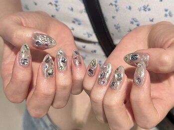 アクト アイラッシュ ネイル 表参道(ACT)の写真/やりたいデザイン、憧れのネイルも思いのまま♪パーツ付け放題コースでとことんこだわる欲張りおしゃれ◎