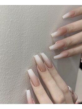 モイネイル 横浜(moi nail)の写真/トレンドのベイビーブーマーで上品に♪長さだしも得意でオフィスネイルにも最適です！