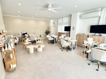 リルマリア 合川店(Lil'maria)の雰囲気（ネイルはTVを見ながらゆっくりお寛ぎいただけます。）