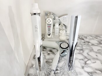 アオヤマ サロン ワイゼット(AOYAMA SALON YZ)/リファアイロン・ドライヤー完備