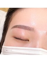 アテ(ate.)/眉スタイリング