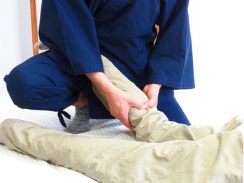 身心専科の写真/立ち仕事や長時間の座った姿勢によるむくみを徹底解消◎筋肉を丁寧に柔らかくほぐし、弱った筋肉を活性化！