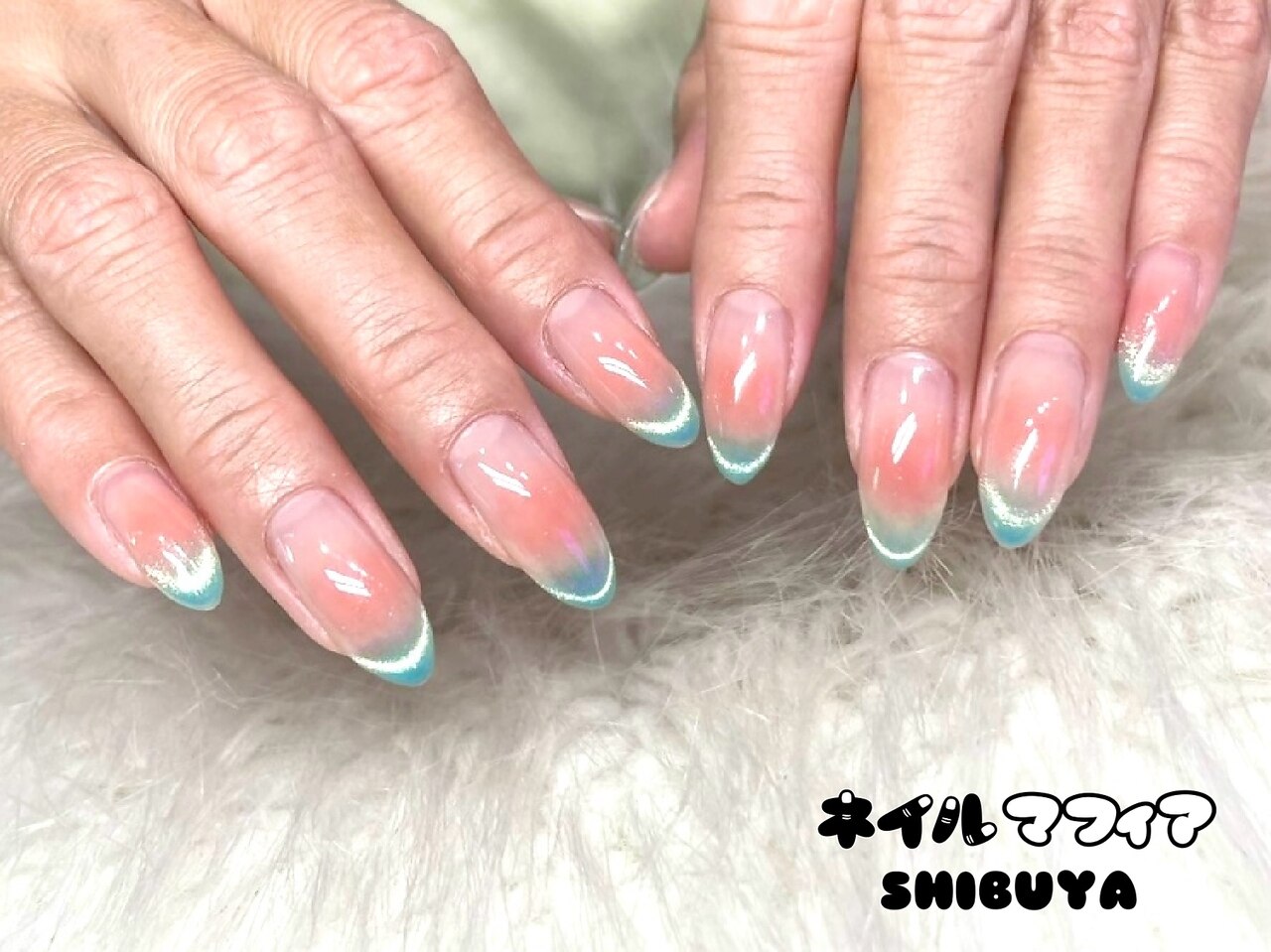 2026年夏トレンド】ターコイズ ハンド ショートのネイルデザイン集