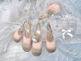 持ち込みデザイン◎つけ放題