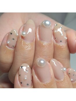 モーダアッカ(moda acca)/大人可愛いハート×パールネイル
