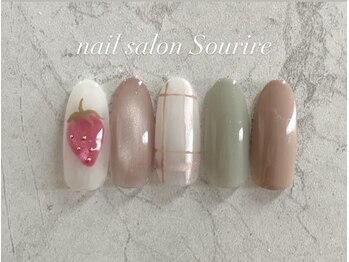 スリール(Sourire)/いちごネイル★