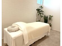 ギア ヘルス(GHIA health)の雰囲気（柔らかく落ち着く雰囲気の完全個室◎もちふわベッドで微睡み♪）